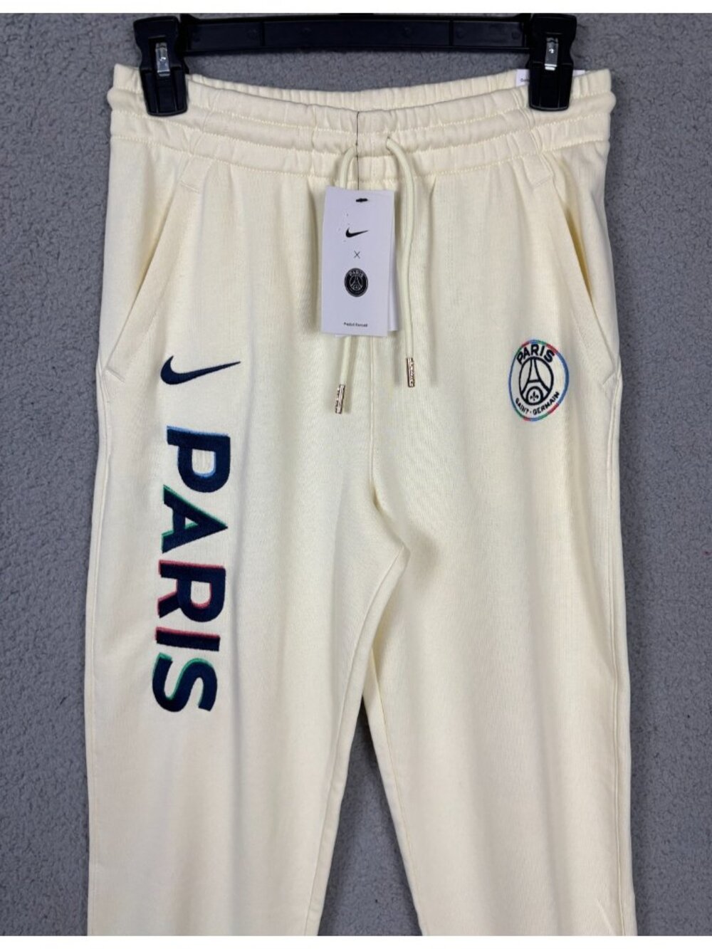 'Nike Big Boys and Girls Paris Saint-Germain Club Jogger Pants Cream XL NWT' s - Picture 2 of 8